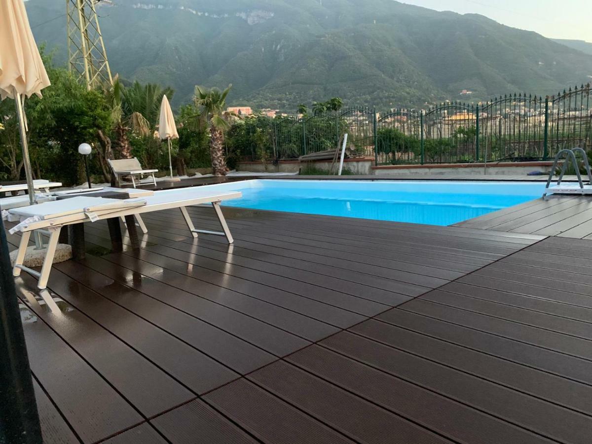 Villa Lucia Terrazza Panoramica Castellammare di Stabia Exterior foto