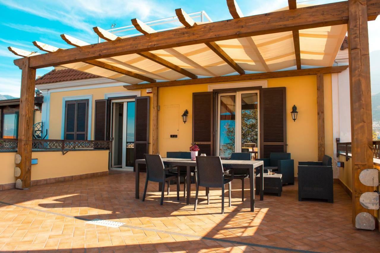 Villa Lucia Terrazza Panoramica Castellammare di Stabia Exterior foto